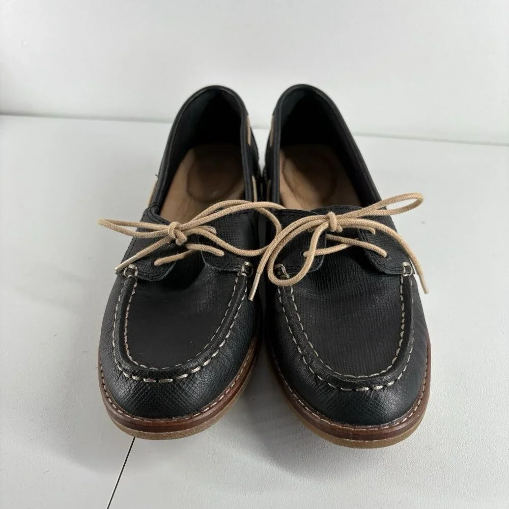 Sperry women preppy